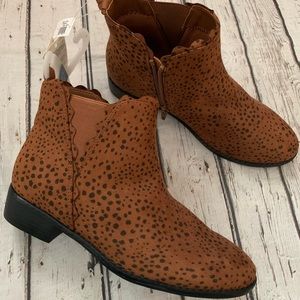 New Gap leopard boots sale